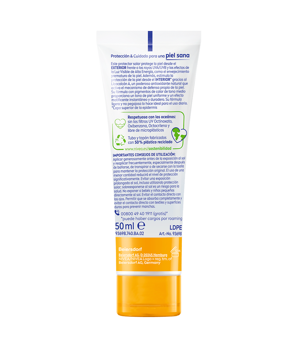 NIVEA SUN Protección Facial Control Brillos con color FP 50