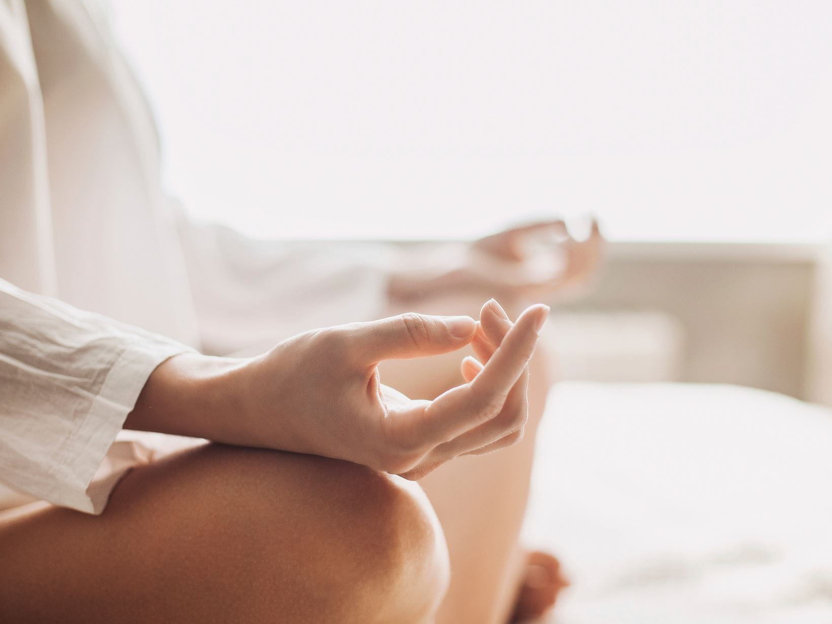 Mulher a meditar