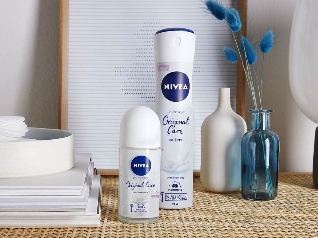 Original care. Mirrors нивея. Баннеры Nivea. Умывался нивея.